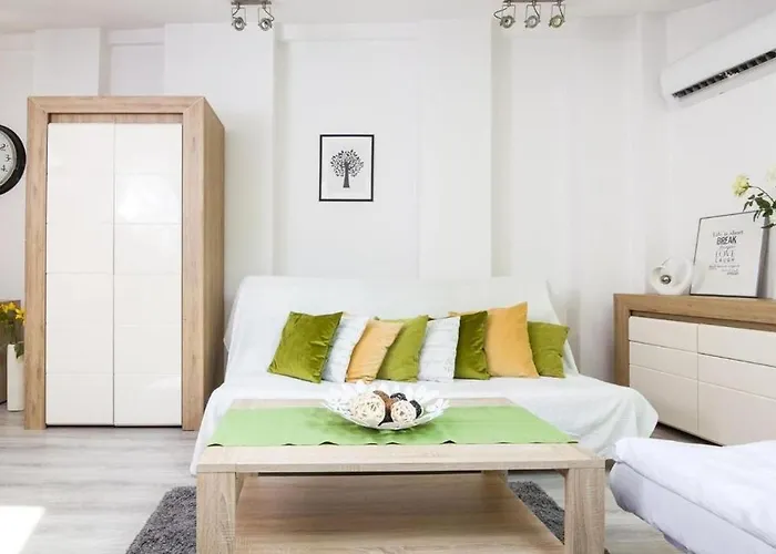 Urban Nest Apartments Lazarza 3